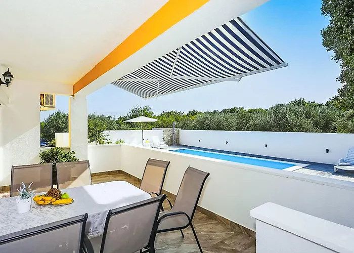 Karlo By Interhome * Posedarje