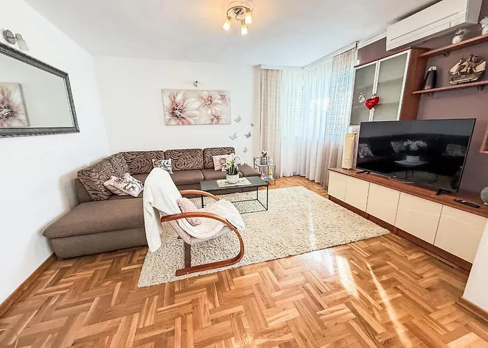 Nyaraló Karlo By Interhome *